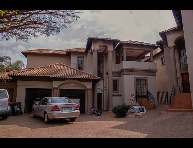 3 BEDROOM PROPERTY TO RENT IN FAERIE GLEN